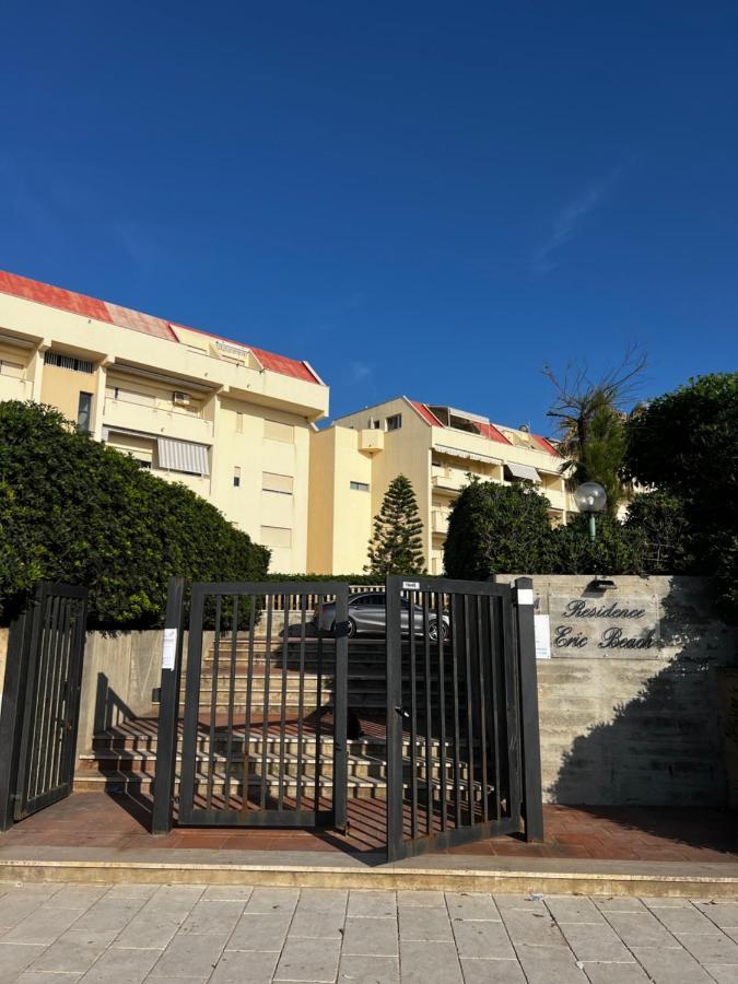 A Casa Di Rosa,Fronte Spiaggia, Piscina,Parcheggio Trapani Exterior foto